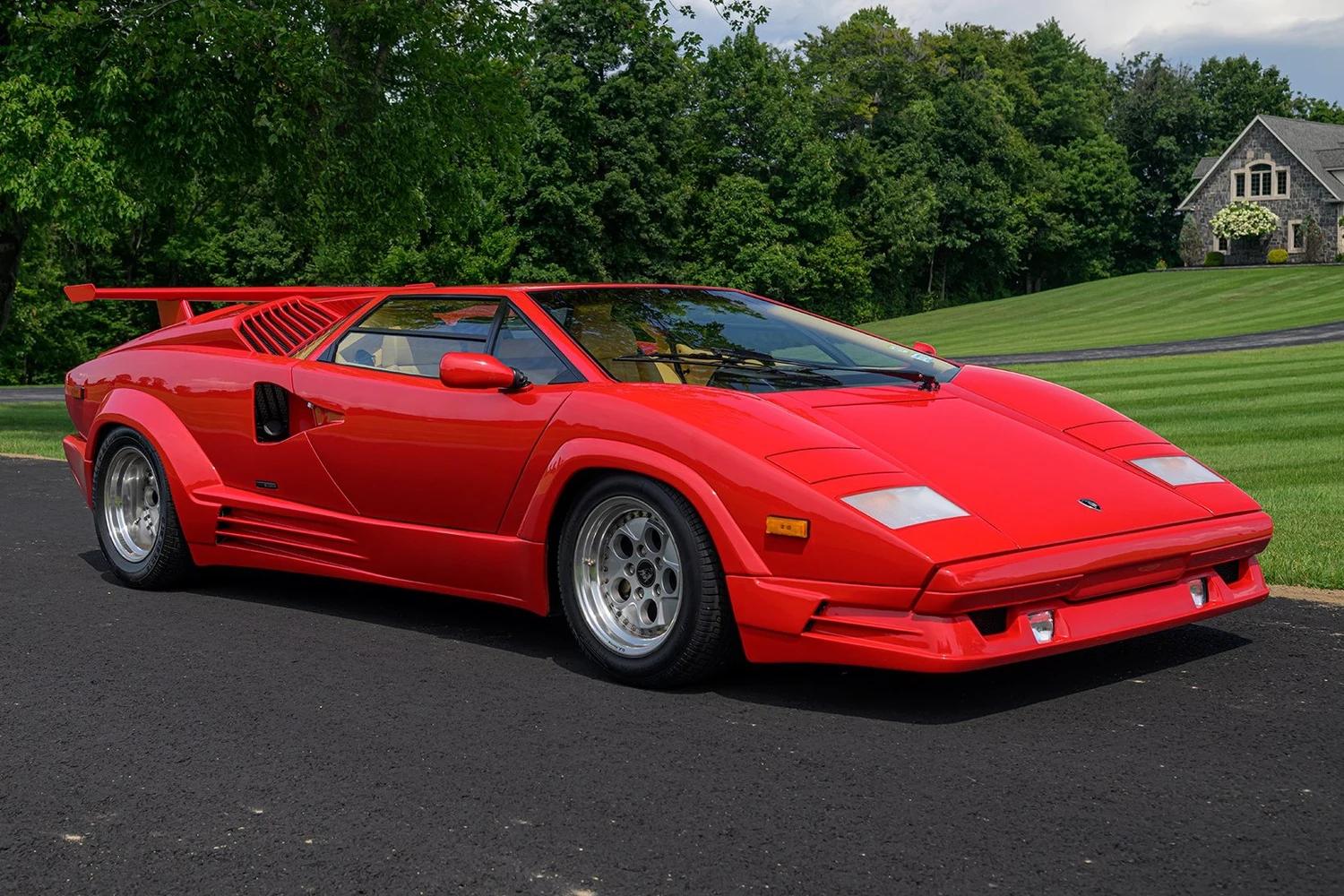Cash Offer vs. Listing vs. Auction: The Best Way to Sell Your Classic Car