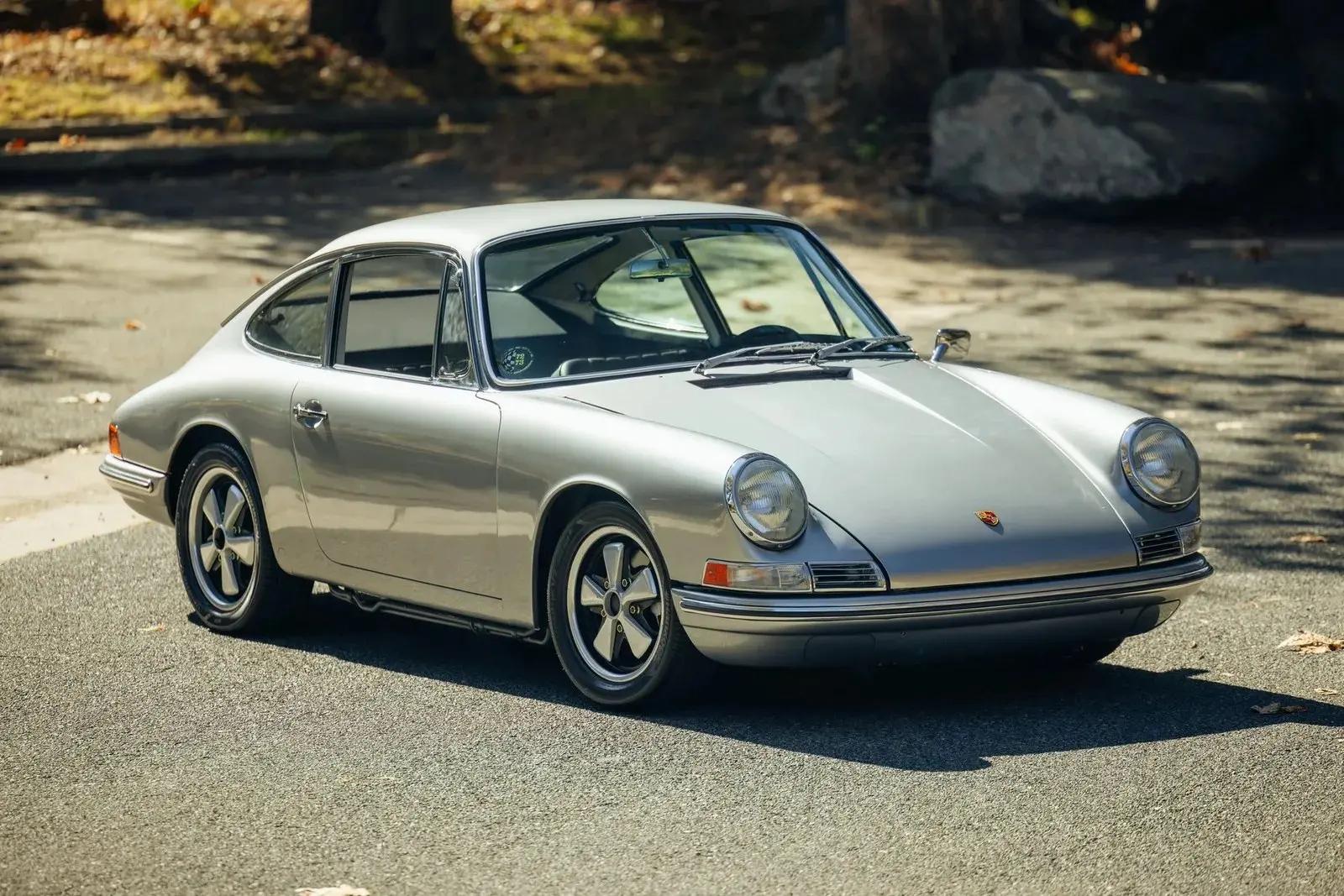 Cash Offer vs. Listing vs. Auction: The Best Way to Sell Your Classic Car